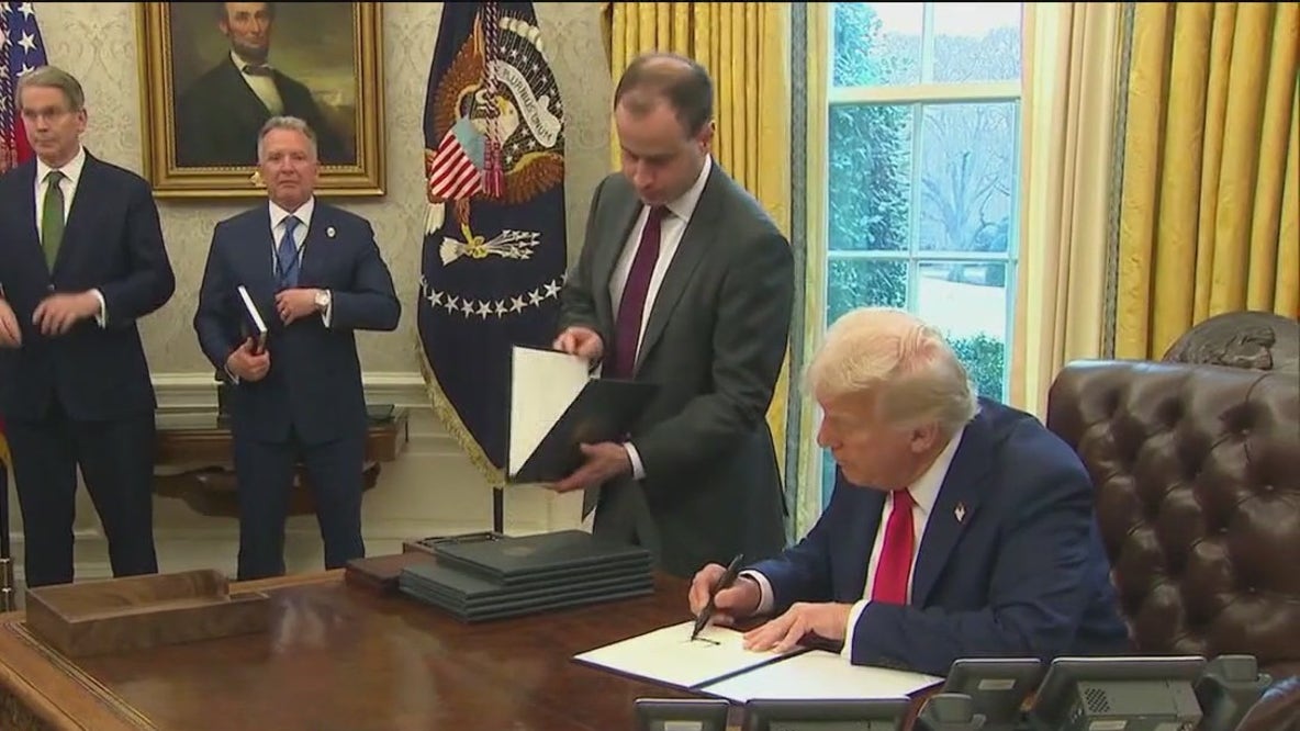 Trump delays tariffs on Mexico and Canada